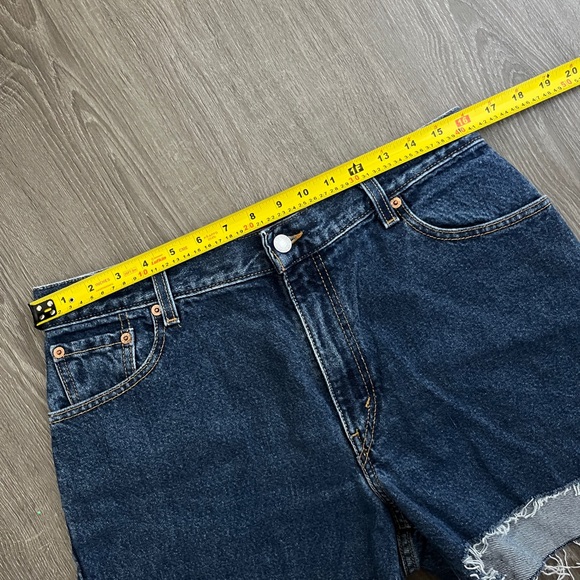 BRAND NEW LEVI SHORTS - Picture 12 of 15